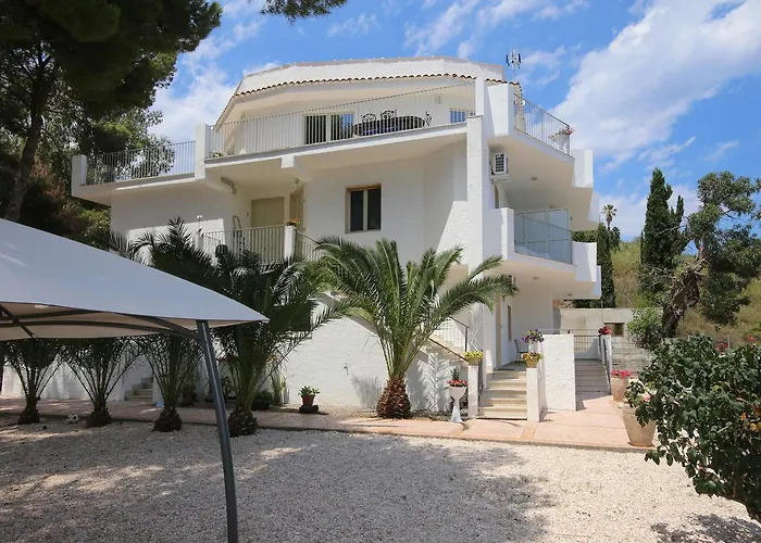 villa aurora