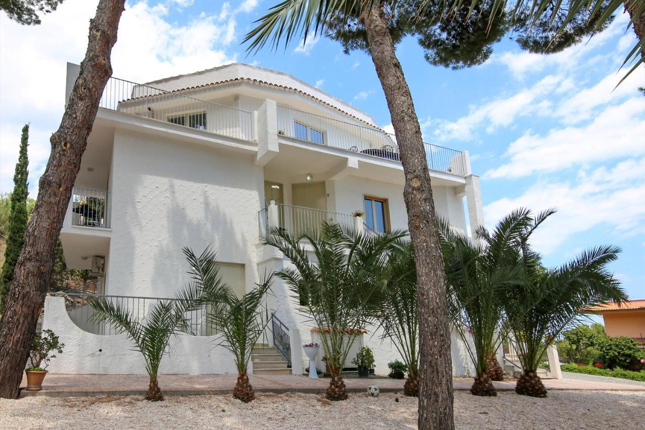 Aurora Appartement Giardini-Naxos