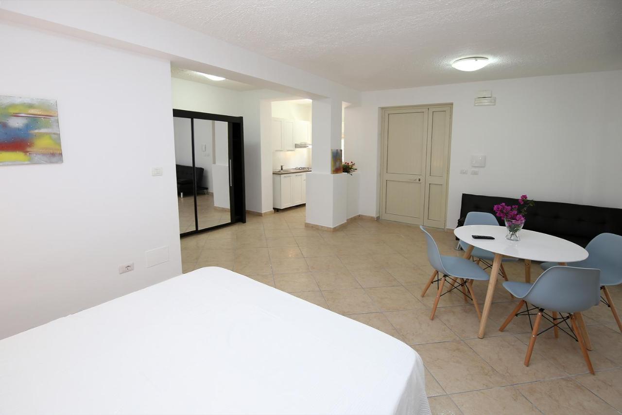 Apartment Aurora Giardini Naxos